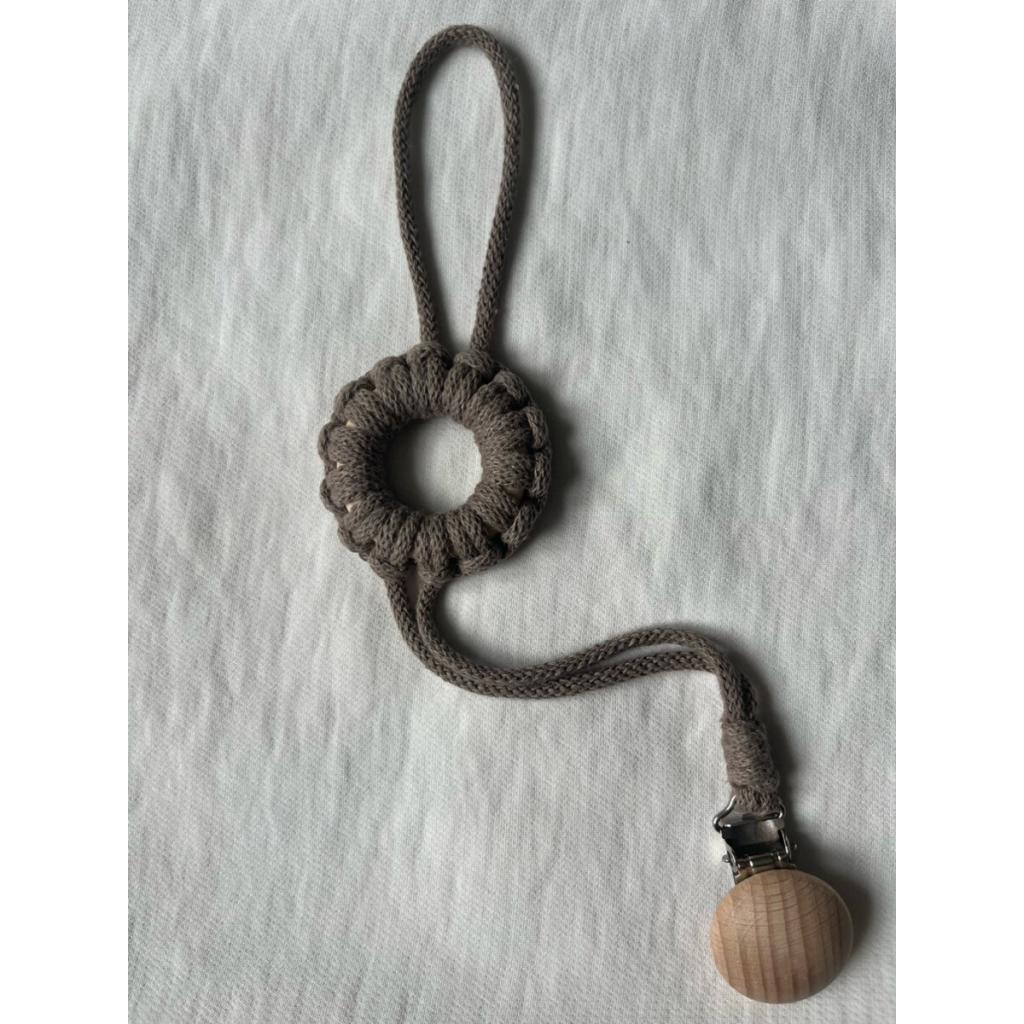 Przywieszka do smoczka kółko – brąz z grawerem